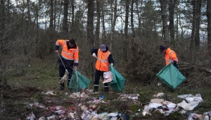 TEMİZLİK İŞLERİ, KENT ORMANINI SAHİPSİZ BIRAKMADI