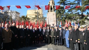 BAŞKAN GENÇ, TRABZON’UN KURTULUŞ TÖRENİNDE KONUŞTU: “BU VATAN İLELEBET TÜRK YURDU KALACAK