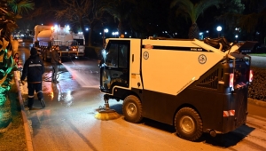 Kdz. Ereğli Belediyesi Her Gece Yollarda Çamur Temizliyor