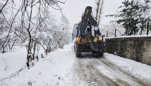 TRABZON BÜYÜKŞEHİR EKİPLERİNDEN KAR SEFERBERLİĞİ