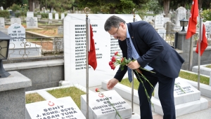 BAŞKAN GENÇ: BAĞIMSIZLIK VE VATAN SEVGİSİNİN EN GÜÇLÜ NİŞANESİ