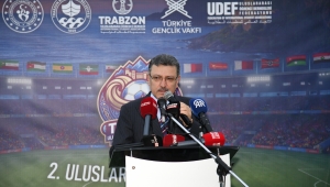 BAŞKAN GENÇ: “TRABZON’DA FUTBOLUN BİRLEŞTİRİCİ GÜCÜNÜ SAHAYA YANSITIYORUZ”