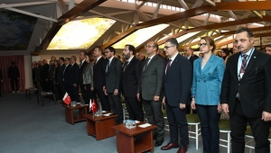 Kent Konseyleri Birliği’nin dönem başkanlığı Eskişehir’e devredildi