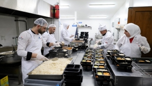 Ramazan'da 90 bin kişilik iftar yemeği Büyükşehir kazanlarında pişiyor