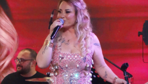 AYLİNCE'DEN ÇOCUKLARA ARMAĞAN