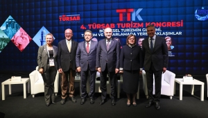 BAŞKAN ÖZLÜ TÜRSAB’IN KONGRESİNDE