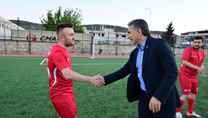 Gemlik’te İşçi Bayramı Heyecanı Yeşil Sahaya Taşındı