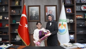 İznik’te 23 Nisan’ın Başkanı Ada oldu