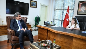 Kartepe'de Başkanlık Koltuğu Nevra Zeynep'e Emanet