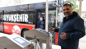 Metrobüs ücretli sistemin ilk gününde de ‘en çok tercih edilen’ oldu
