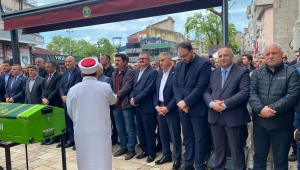 AK Parti Eski MKYK Üyesi Emine Çift,Dualarla Son Yolculuğuna Uğurlandı