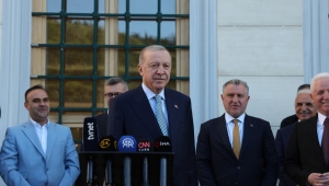 Cumhurbaşkanı Erdoğan, bayram namazını Büyük Çamlıca Camii'nde kıldı