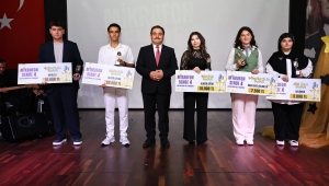 “Mikrofon Sende 4” Yarışmasında Büyük Final Coşkusu Yaşandı