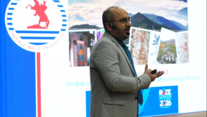 Rize Günleri’nde “Nayla 6 Sohbetleri” ile ekonomi, kültür, turizm ve vizyon projeler konuşuldu