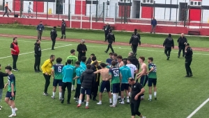 Rize’nin Altın Jenerasyonu: Rize Belediyespor U18 Karadeniz Bölge Şampiyonu Oldu