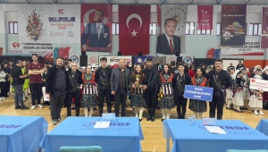 Trabzon Büyükşehir Halk Oyunları Ekibi bölge şampiyonu oldu