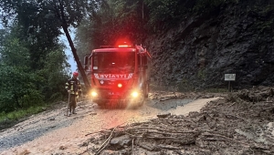 TRABZON BÜYÜKŞEHİR İTFAİYESİ ARAKLI'DA YARDIMA KOŞTU