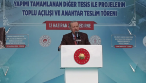 Cumhurbaşkanı Erdoğan: Bazıları koltuklarını korumak için ayaklanmaktan bahsediyor