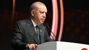 Cumhurbaşkanı Erdoğan: Biz CHP içindeki bu kavganın, bu iç savaşın tarafı değiliz