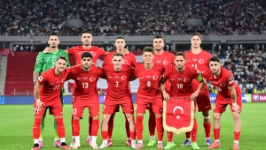 Dev ekran kuruldu: Sakarya Ay Yıldız için bu meydanda tek yürek olacak