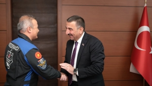 İlk Türk Astronot Alper Gezeravcı'dan Vali Hacıbektaşoğlu'na Anlamlı Ziyaret