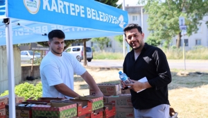 Kartepe Belediyesi, YKS Adayları ve Velilerin Heyecanına Ortak Oldu