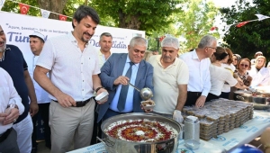 KDZ. EREĞLİ BELEDİYESİ, BİNLERCE AŞURE DAĞITTI