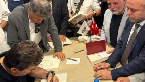 ​Kdz. Ereğli TSO Heyeti, OYAK Genel Müdürü Murat Yalçıntaş'ın Söyleşi ve İmza Gününe Katıldı