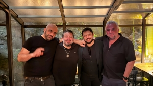 Mustafa Akay'a Amerika turnesinde dünyaca ünlü müzisyenler eşlik etti