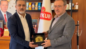 ÖZ İŞ SENDİKASI GENEL BAŞKANI GÜLPOLAT 'DAN GENEL MÜDÜR ALİM'E ZİYARET
