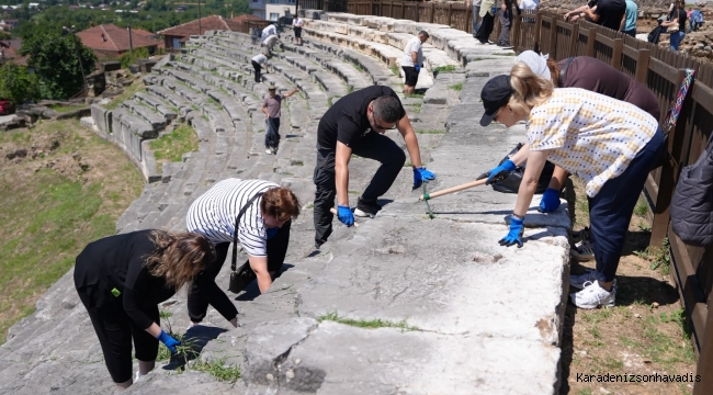 Konuralp Antik Tiyatro restorasyona hazırlanıyor