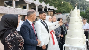 MELEK-İHSAN MUTLU ÇİFTİNİN MUHTEŞEM DÜĞÜNÜ