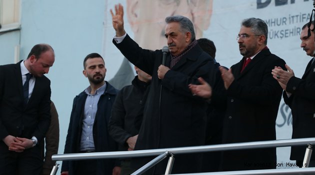 Hayati Yazıcı "AK Parti siyasetinin merkezinde millet var"