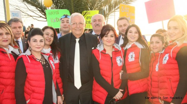 Amfi Tiyatroda Festival Havasında Kadınlar Günü Etkinliği