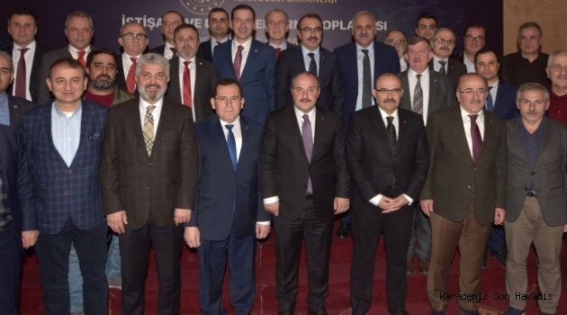 Bakan Varank, Trabzon’da İş Dünyasıyla Bir Araya Geldi