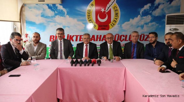 “Basın Mensuplarına Teşekkür Etti”