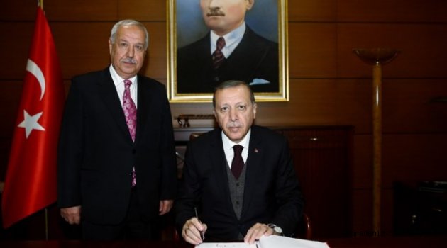 Başkan Akdemir, hatıra fotoğrafı çektirdi