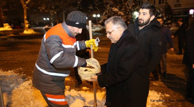  Başkan Dr. Memduh Büyükkılıç “Kesintisiz Ulaşım Devam Ediyor”