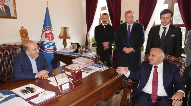 Başkan Gümrükçüoğlu, AK Parti Adayı Zorluoğlu’nu ağırladı