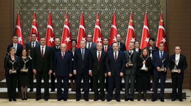 Başkan Hiçyılmaz, 2017 Yılı TÜBİTAK Ödül Törenine Katıldı