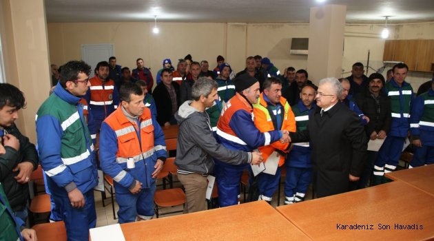 Başkan Kasap, Temizlik İşleri Şantiye Çalışanlarına Veda Etti