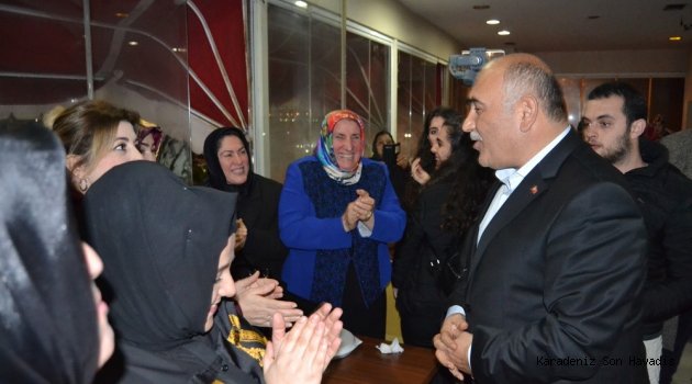 BİN KİŞİYLE, COŞKUYLA KARŞILANDI…