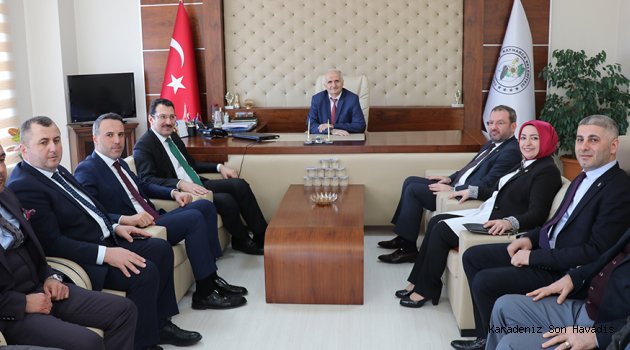 "Bükemedikleri bileği öpmek zorunda kalacaklar"