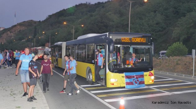 Büyüksehir Belediyesi taraftarları stadyuma ücretsiz taşıdı