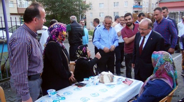 Büyükşehir’in iftar sofrası bu kez Toklu’da kuruldu
