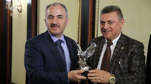 Çaykur Rizespor' dan Başkan Metin'e Hayırlı Olsun Ziyareti