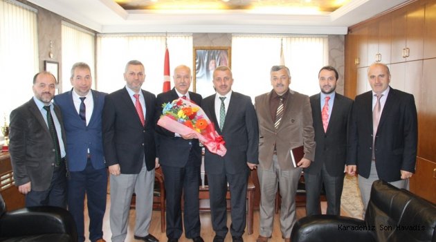 DİN GÖREVLİLERİ VE CAMİ HAFTASI NEDENİYLE BAŞKAN AKDEMİR’E ZİYARET