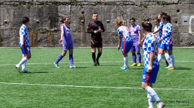 EREĞLİ’NİN KIZLARININ ADANA ŞOVU: 6-2