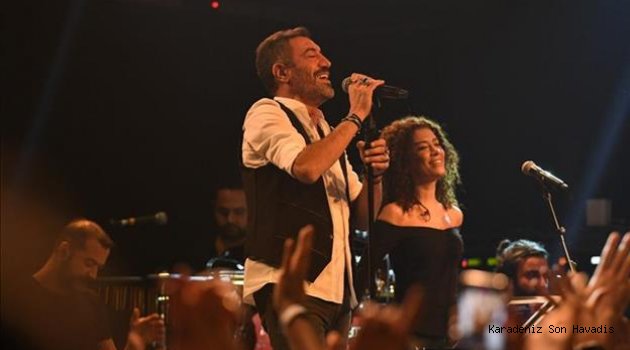 O GÜN BUGÜNDÜR AŞKLA MESAFELİYİZ