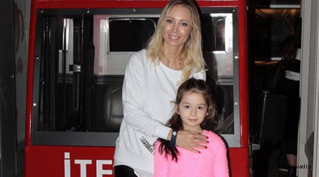 İbrahim Tatlıses’in kızı Elif Ada itfaiyeci oldu yangın söndürdü